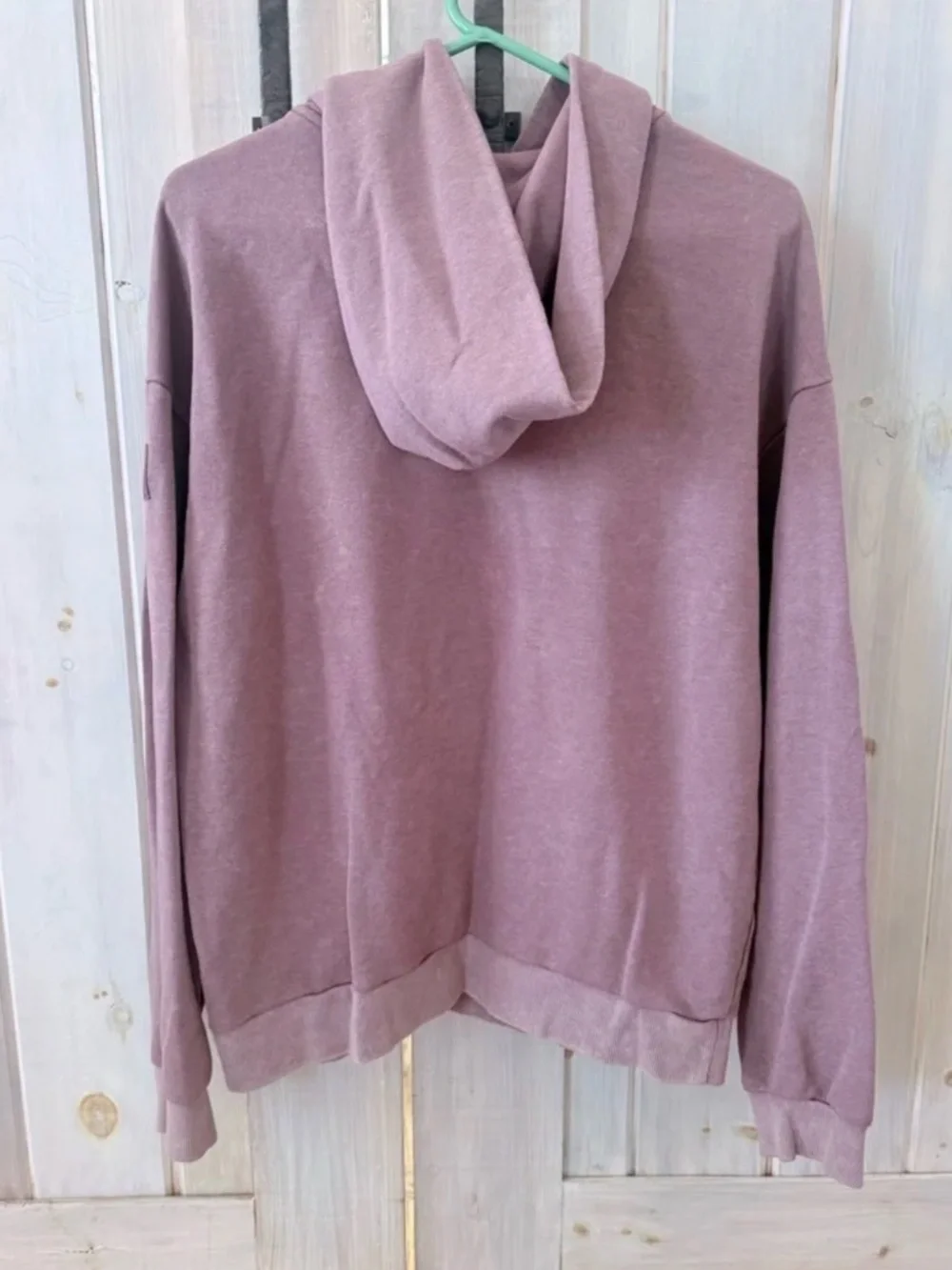 RARE! 🦄 ALO Yoga Chill Vintage Wash Hoodie M Woodrose Wash